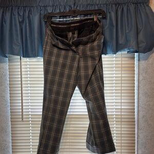 Express Gray Plaid Capris